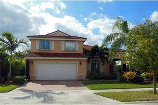 884 SW 161st Ave, Pembroke Pines, FL 33027