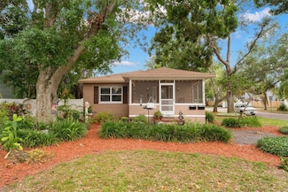 486 27th Ave N, Saint Petersburg, FL 33704
