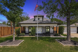 208 S 5th St, Sanger, TX 76266