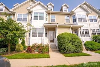 908 Blossom Cir, Dayton, NJ 08810