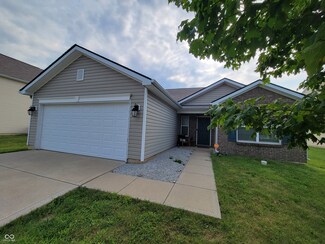 3361 Firethorn Dr, Whitestown, IN 46075