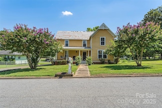 202 E Central Ave, Catawba, NC 28609