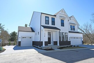 11689 Seven Gables Rd, Cincinnati, OH 45249