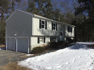 16 Brookside Dr, Douglas, MA 01516