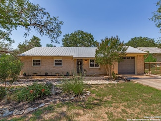 710 Fifth St, Comfort, TX 78013