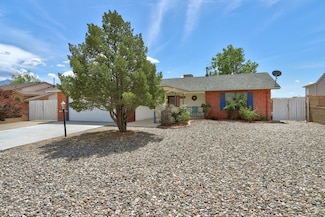 6274 Roadrunner Loop NE, Rio Rancho, NM 87144