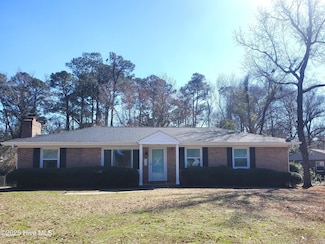 318 Wellington Dr, Wilmington, NC 28411