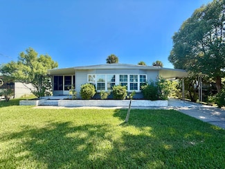 5449 Finley Dr, Port Orange, FL 32127