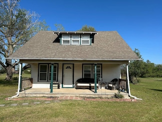 614 N Maple Ave, Newkirk, OK 74647