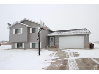 1001 3rd Ave SE, Freeport, MN 56331
