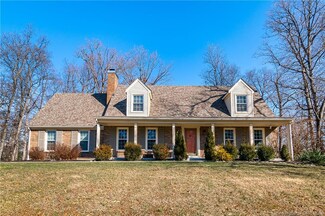 11 Carol Ct, New Albany, IN 47150