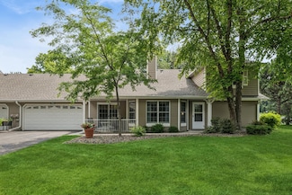 14764 Oak Run Ln, Burnsville, MN 55306