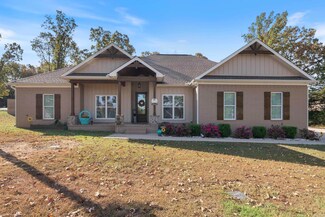 9 Johnny Dr, Greenbrier, AR 72058
