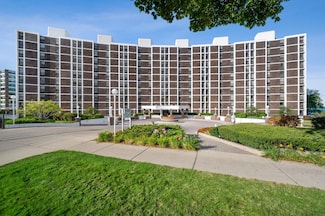 1500 Sheridan Rd Unit 2E, Wilmette, IL 60091