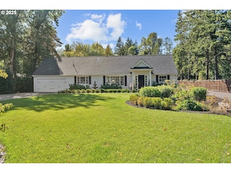 2025 Wembley Park Rd, Lake Oswego, OR 97034