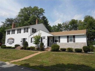 5 Crane St, Avon, MA 02322