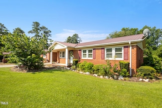 1384 Niagara Carthage Rd, Carthage, NC 28327