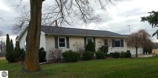 4800 E Pleasant Valley Rd, Shepherd, MI 48883