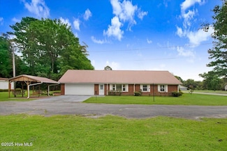 580 Koonce Fork Rd, Richlands, NC 28574