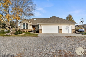 2605 62nd St W, Billings, MT 59106