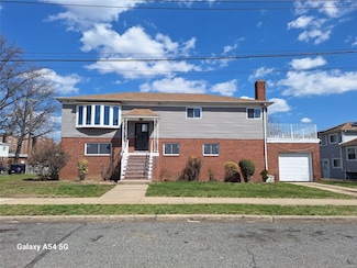 137-05 159th St, Jamaica, NY 11434