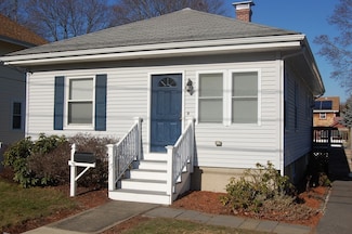 3 Circular Ave, Natick, MA 01760