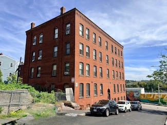 24 Charlton St Unit 5, Worcester, MA 01608