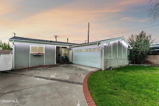 19844 Hemmingway St, Winnetka, CA 91306