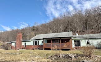 189 Potterbrook Rd, Westfield, PA 16950