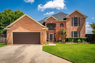 504 Cherry Tree Ct, Saginaw, TX 76179