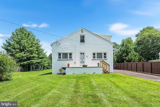 484 Fruit Farm Rd, Royersford, PA 19468