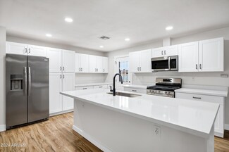 1014 S Price Rd, Tempe, AZ 85281