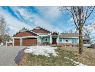 11050 115th St N, Stillwater, MN 55082