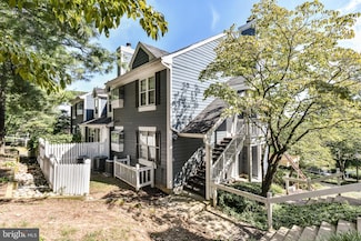2801 F S Woodrow St, Arlington, VA 22206