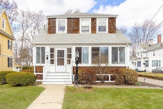 905 Watertown St, West Newton, MA 02465