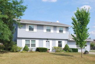 2410 Santa Rosa Dr, Fort Wayne, IN 46805