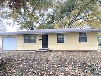 207 S Willow St, Butler, MO 64730