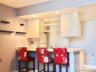 60 Strawberry Hill Ave Unit 304, Stamford, CT 06902