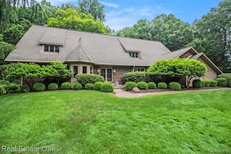 11921 Brandywine Dr, Brighton, MI 48114