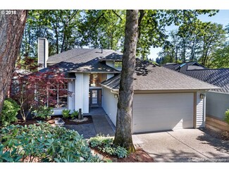 5498 Royal Oaks Dr, Lake Oswego, OR 97035