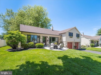 1426 Buttonwood Ln, Warminster, PA 18974