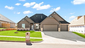 9208 SW 35th St, Oklahoma City, OK 73179