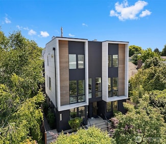 4330 Woodlawn Ave N Unit A, Seattle, WA 98103