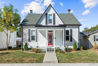 106 S Vine St, Freeburg, IL 62243