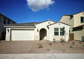 8950 W Denton Ln, Glendale, AZ 85305