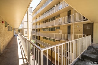 95-2051 Waikalani Place Unit E302, Mililani, HI 96789
