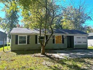 14 Hidden Acres Dr, Neoga, IL 62447