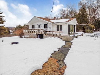 24 Guptill Rd, Belgrade, ME 04917