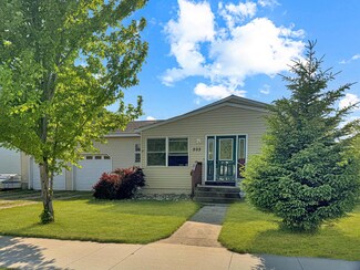 203 Euclid Ave, Milroy, MN 56263