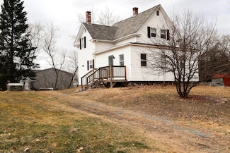 12 Pleasant St, Howland, ME 04448
